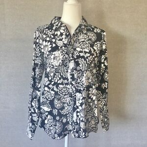 Trisha Tyler Black and White Floral Zip-Up Blouse NWOT Size Small